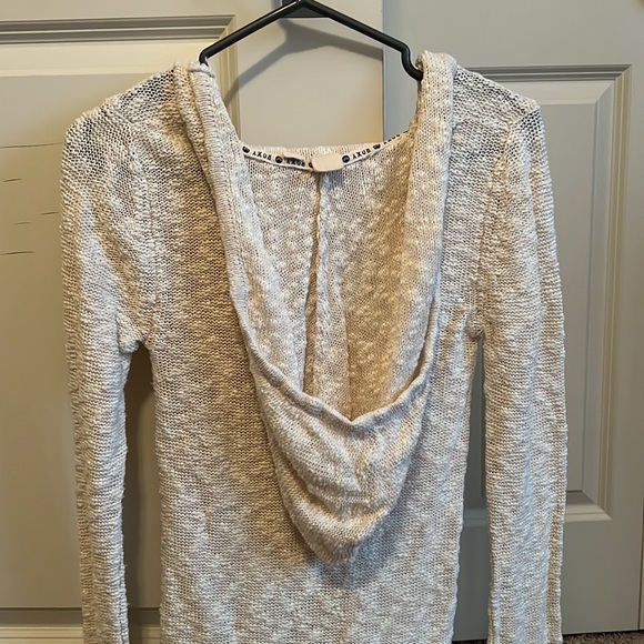 Roxy hooded bathing suit cover up - Picture 4 of 4